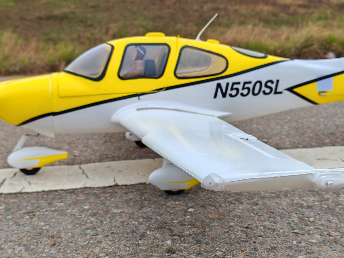 Dynam Cirrus SR22 V3 Trainer 4S Yellow RC Scale Plane 1400mm PNP BNF RTF DY8936YL